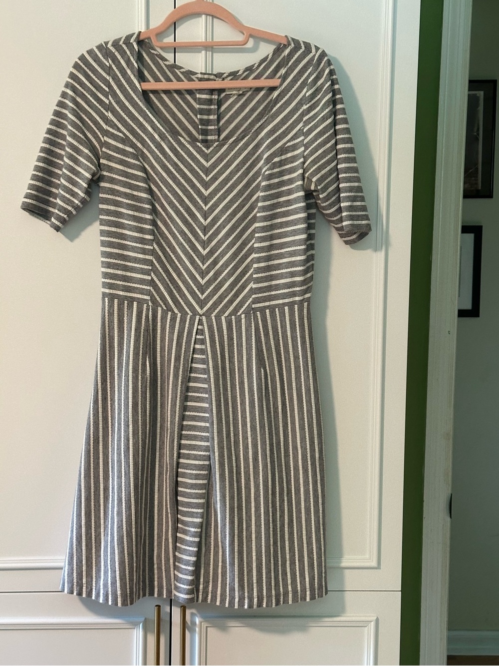Maison Jules Gray and White Striped Midi Dress Medium